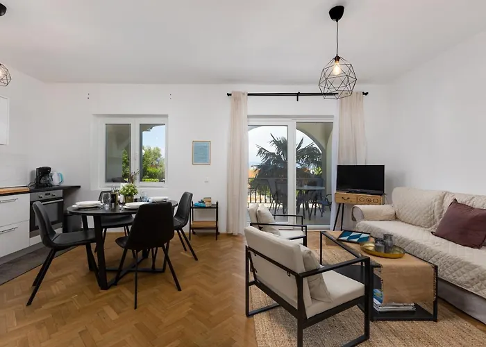 Apartment Ana *