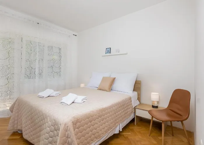 Apartment Ana *