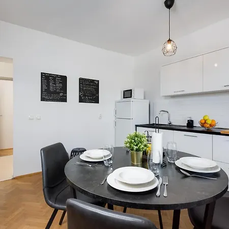Ana Apartamento